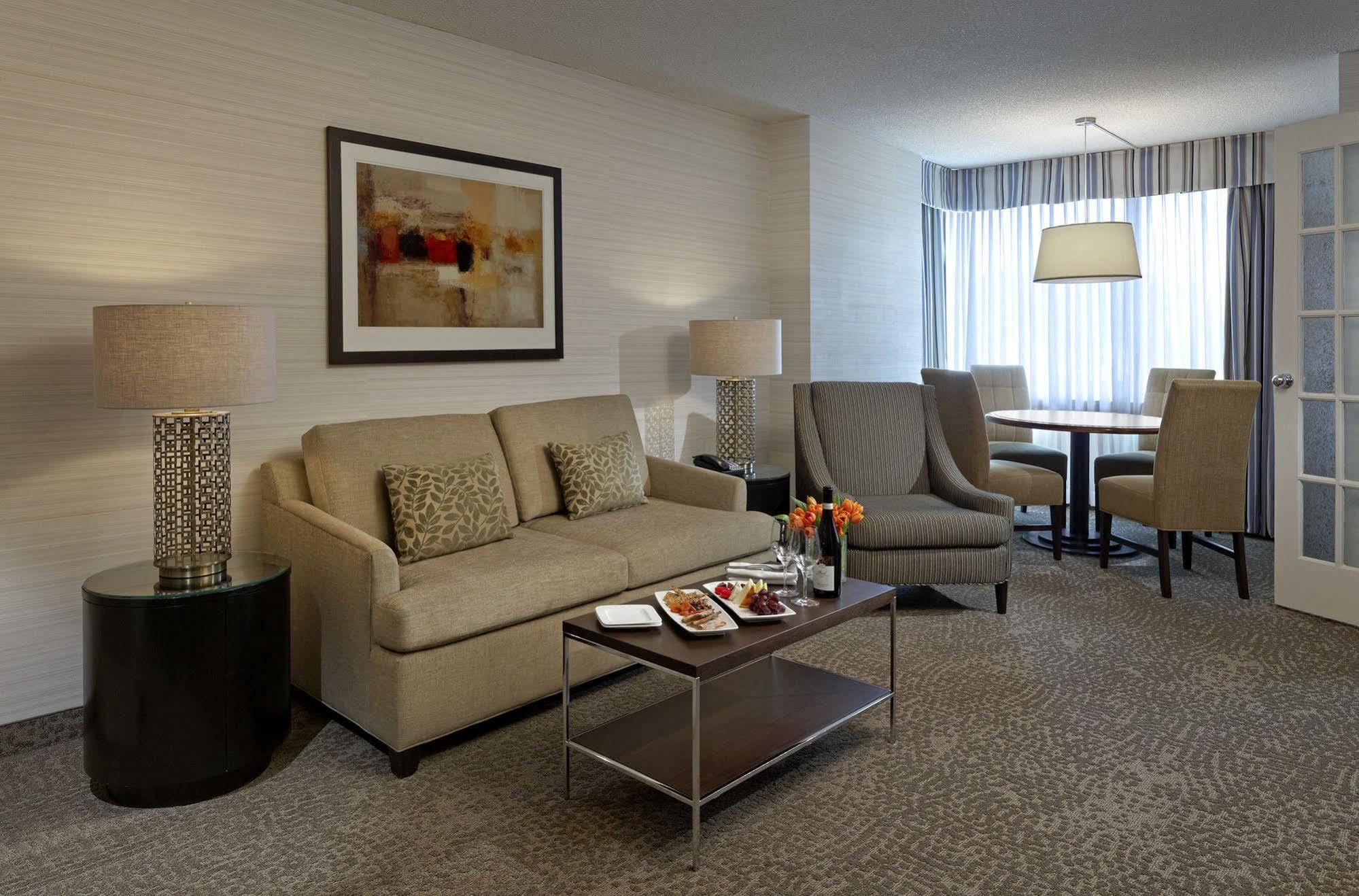 Cambridge Suites Toronto Kültér fotó